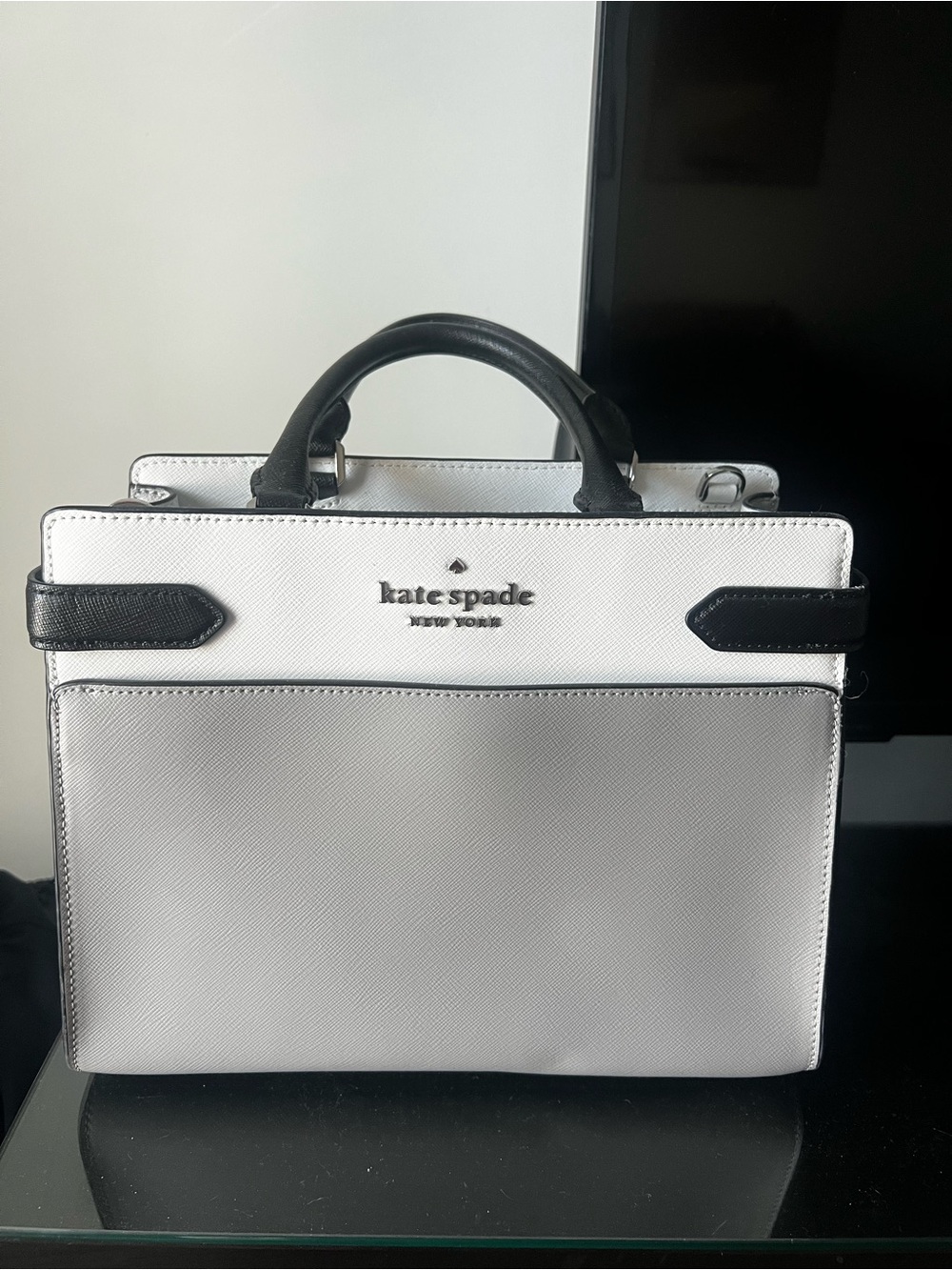 Lightly used: Kate spade Black and White Leather Structured Purse